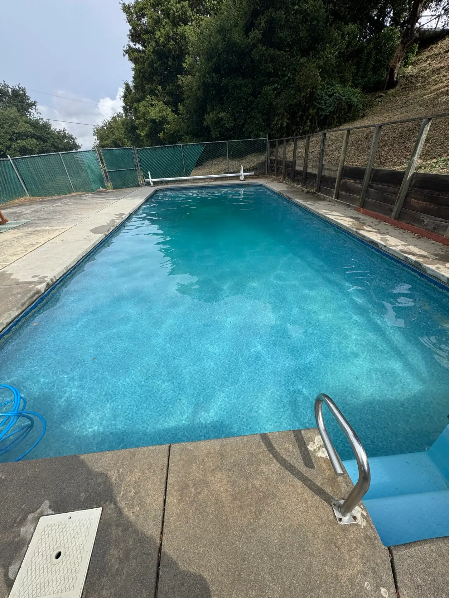 Pool after acid wash with clear water and clean plaster